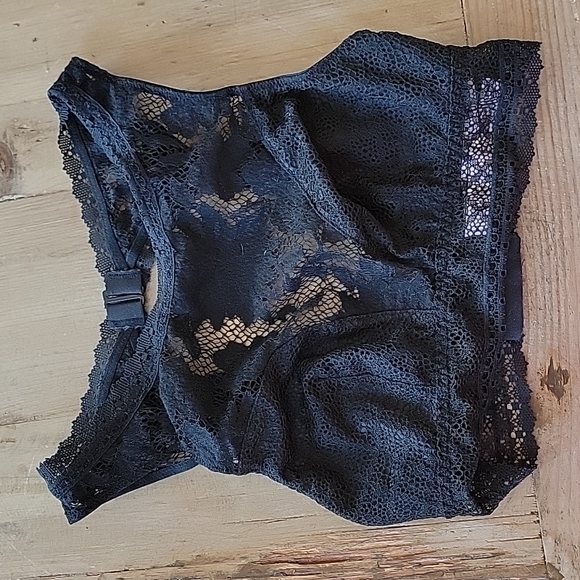 Victoria's Secret Bralette Bundle - Picture 5 of 13